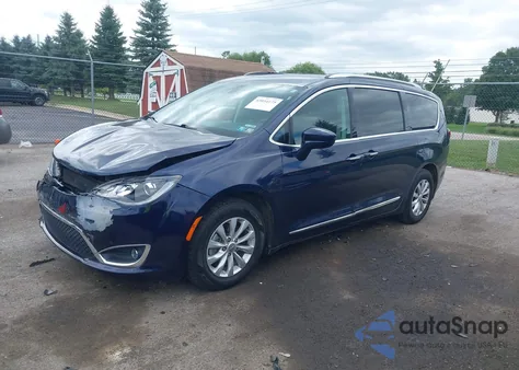 2018 Chrysler Pacifica Touring L z USA, uszkodzony, nr VIN 2C4RC1BG5JR354599